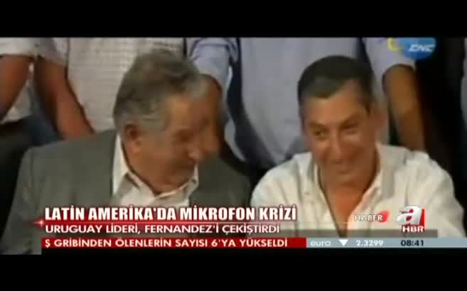 Latin Amerika'da mikrofon krizi