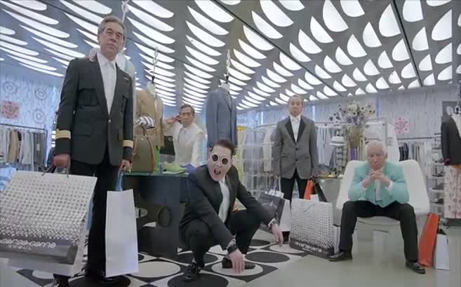 PSY'nin yeni videosu 'Gentleman'