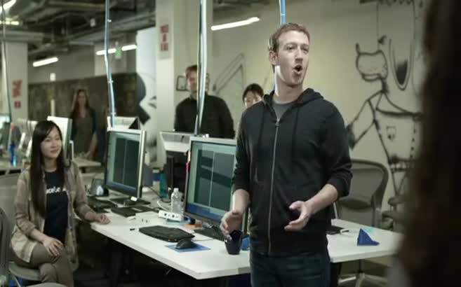 Zuckerberg keçiyle göz göze!