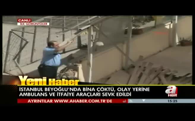 Beyoğlu'nda bina çöktü