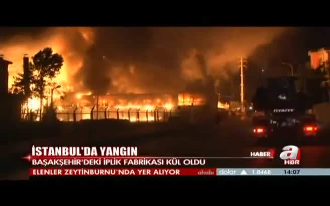 İplik fabrikası küle döndü