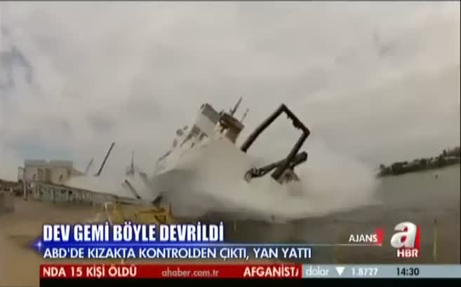 Yük gemisi böyle devrildi