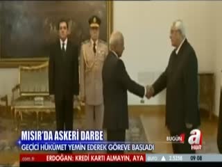 Mısır'da geçici hükümet yemin etti