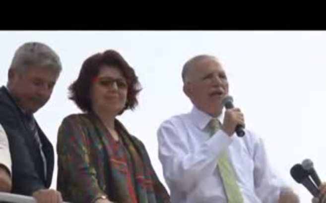 Çatı adaydan bir gaf daha!