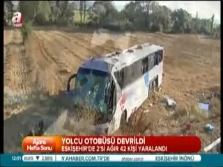 Otobüs devrildi: 42 yaralı