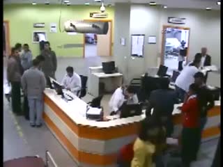 Hasta yakını tekvandocu doktora saldırırsa!