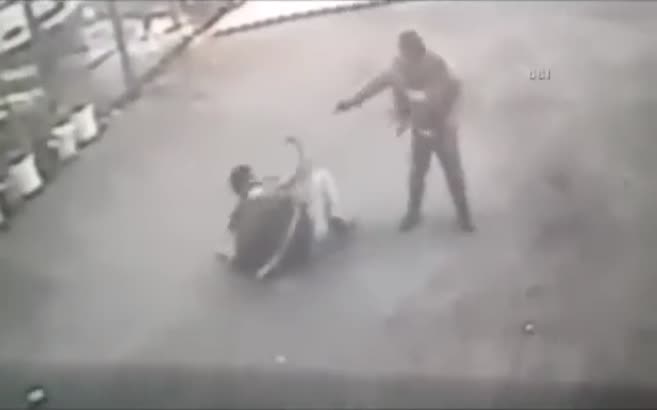 Oto galericideki dehşet kamerada
