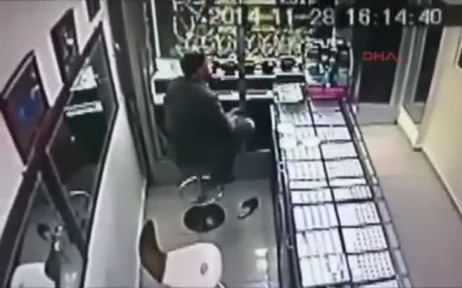 Diyarbakır'da kuyumcu soygununda dehşet anları