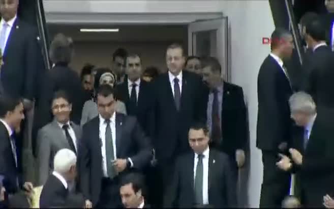 Erdoğan ve Kılıçdaroğlu uzaktan selamlaştı