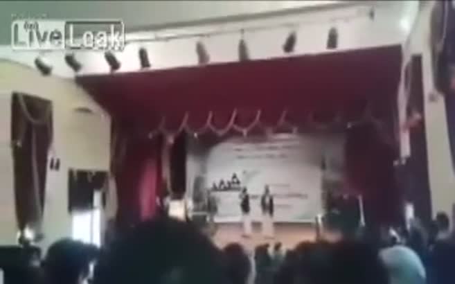 33 kişinin öldüğü intihar saldırısının gerçekleştiği an!