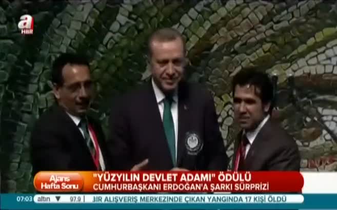 Cumhurbaşkanı Erdoğan’a şarkı sürprizi