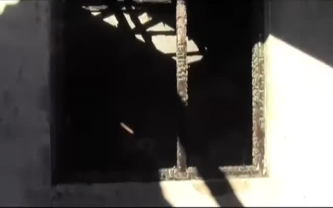 Küle dönen evden sadece Kuran-ı Kerim sağlam çıktı