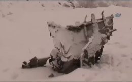 Uçak enkazından ilk görüntüler
