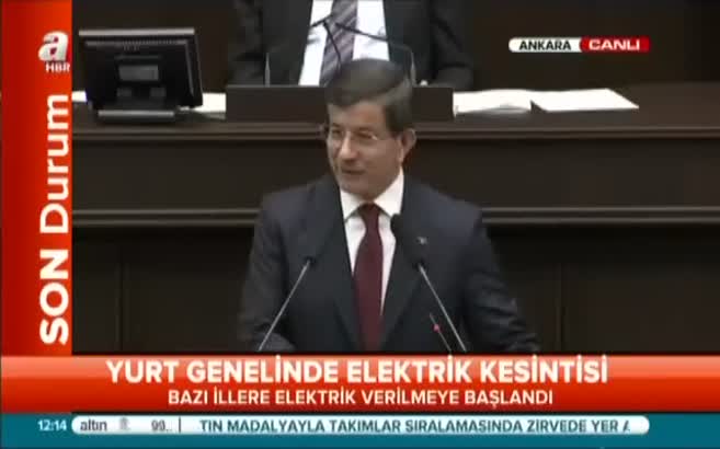Davutoğlu'ndan 3 dönem vekillerine jest