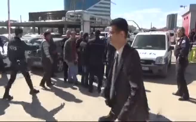 Adliyede kız kaçırma kavgası