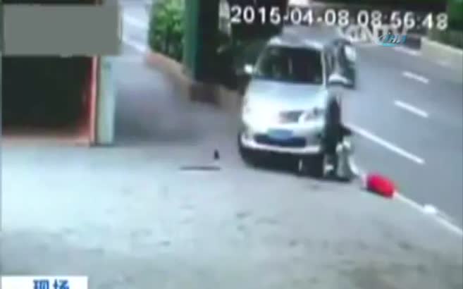 Çin’de acemi sürücü 3 kişiyi ezdi