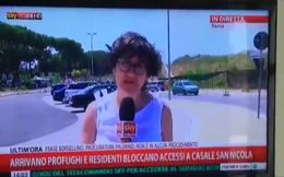 İtalyan muhabir canlı yayında bayıldı