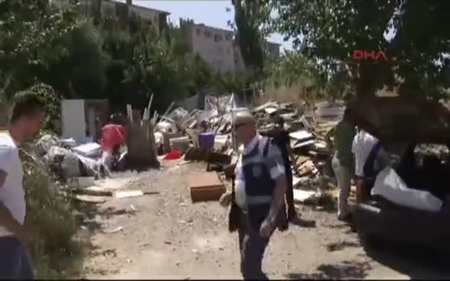 Gecekondudan çıkanlar polisleri şaşırttı!