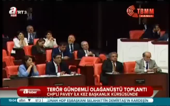 Bülent Arınç kadın vekilleri kızdırdı