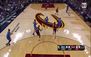 Lebron James’in üstüne düştüğü kadın hastanelik oldu - 1