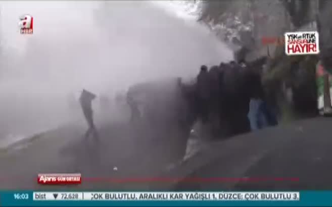 Sur'da polise saldırı: 4 yaralı