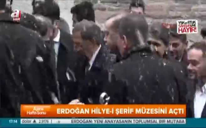 Erdoğan'a tesbih hediye edildi