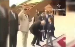 Fas Kralının oğlu bu kez elini öptürmek istemedi