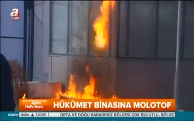 Hükümet binasına molotof attılar