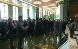 Külliye’de Ferdi Tayfur’dan sürpriz şarkı