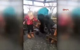 Kız ögrencilerin kavgası cep telefonuyla görüntülendi