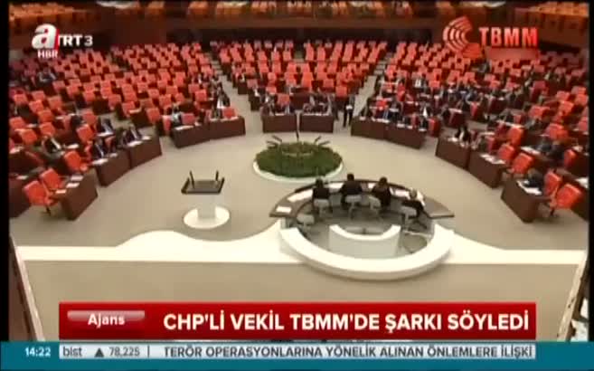 CHP'li vekil TBMM'de şarkı söyledi