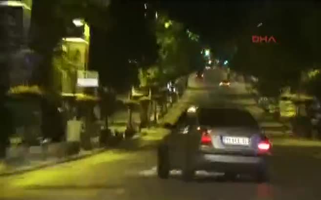 Bağdat Caddesi'nde ölüm saçan otomobil!