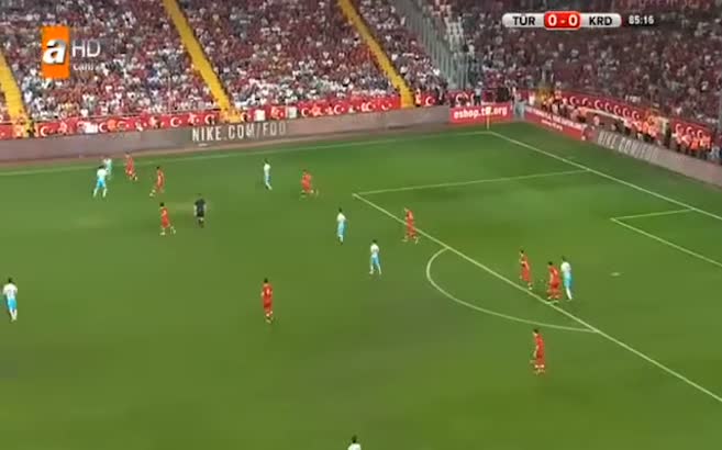 A Milli Takım'ın yeni yıldızı Emre Mor göz doldurdu