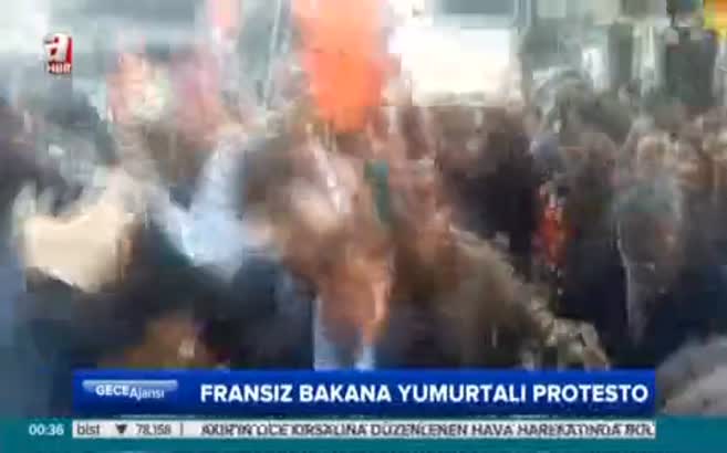 Fransız Bakana yumurtalı saldırı!
