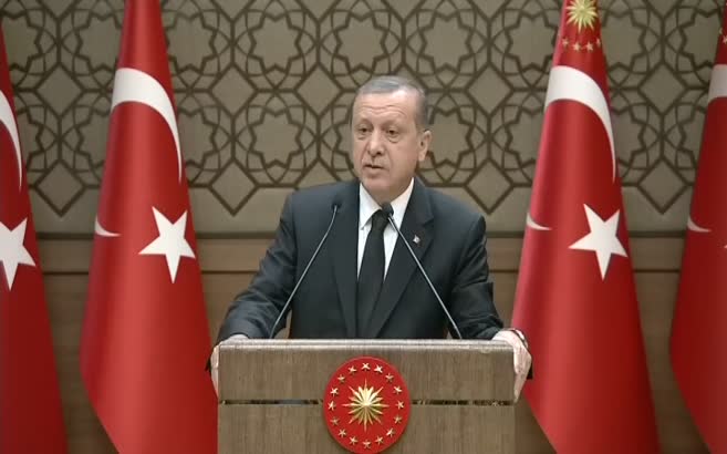 "Muhammed Ali, dünyada mazlum ve mağdur kim varsa onun için dövüşüyordu"