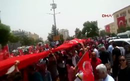 Midyat’ta halk teröre karşı sokağa döküldü