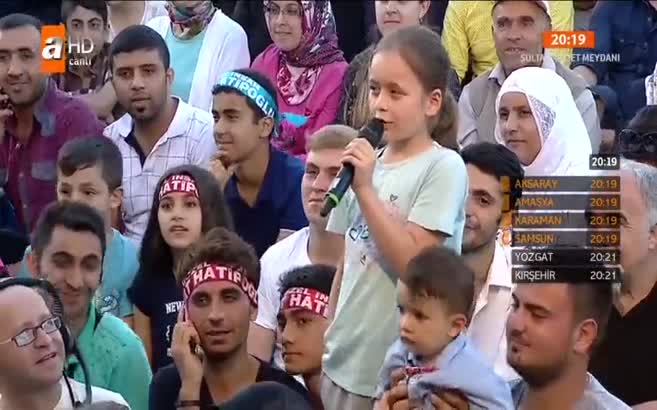 Küçük kız çocuğu ağlayarak Nihat Hatipoğlu'na sordu!