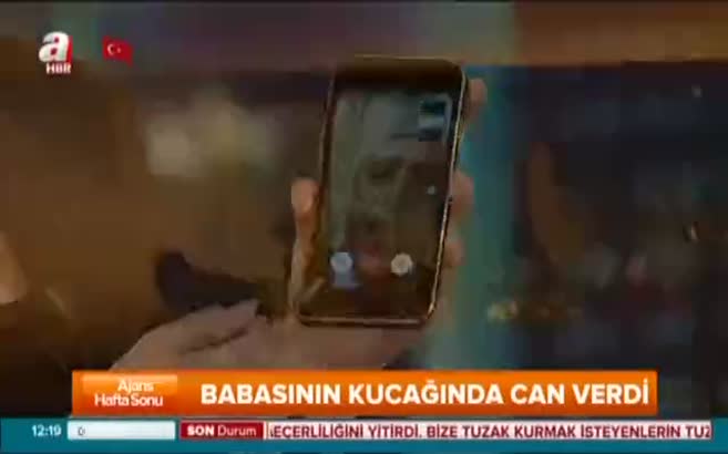Oğlu kollarında şehit oldu