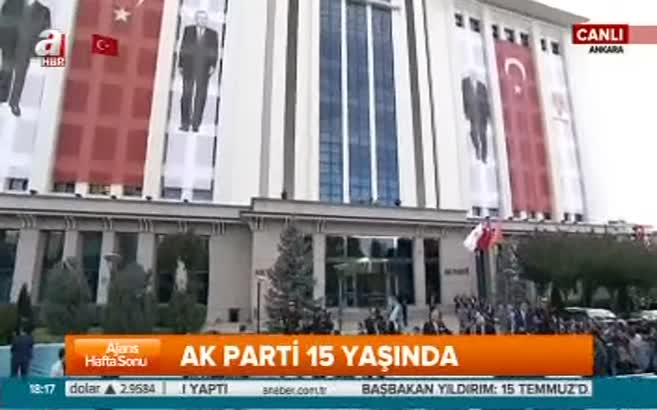 Başbakan Binali Yıldırım, AK Parti Genel Merkezi önünde partililere seslendi