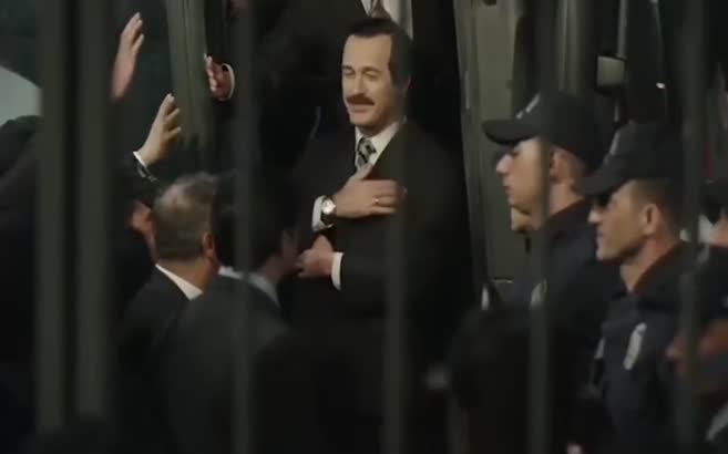 Erdoğan'ın hayatının konu edildiği Reis filminin yeni fragmanı yayınlandı