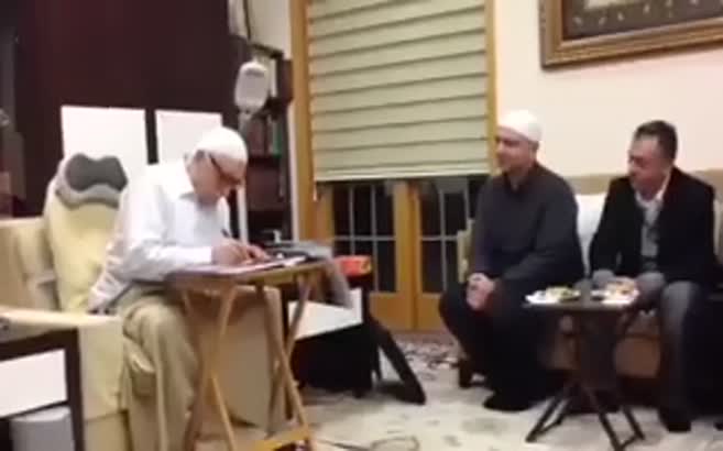 Akın İpek'in FETÖ elebaşı ile görüntüleri çıktı