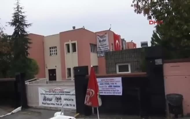 Ümraniye'de ilkokul önünde silahlı saldırı dehşeti