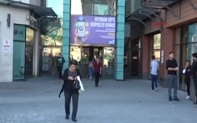 Dev AVM'de 'Yanlış alarm' paniği