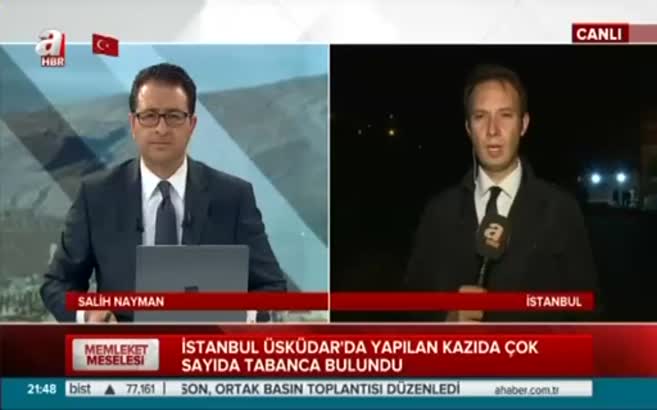 Üsküdar'da yapılan kazıda çok sayıda tabanca bulundu