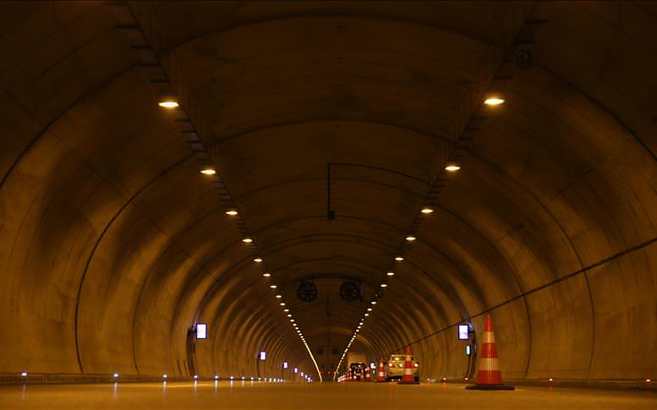 Türkiye'nin en uzun otoyol tüneli 'Orhangazi' açıldı