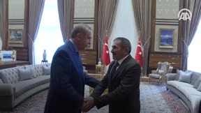 Cumhurbaşkanı Erdoğan, 15 Temmuz gazisi Sabri Ünal’ı kabul etti