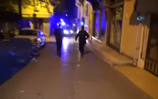 Girmeye çalıştığı evin balkonundan kazığın üzerine düştü