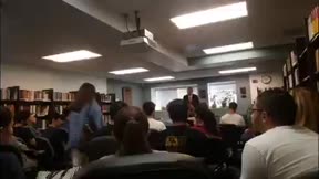 Öğrenciler Atatürk sunumunu protesto etti!