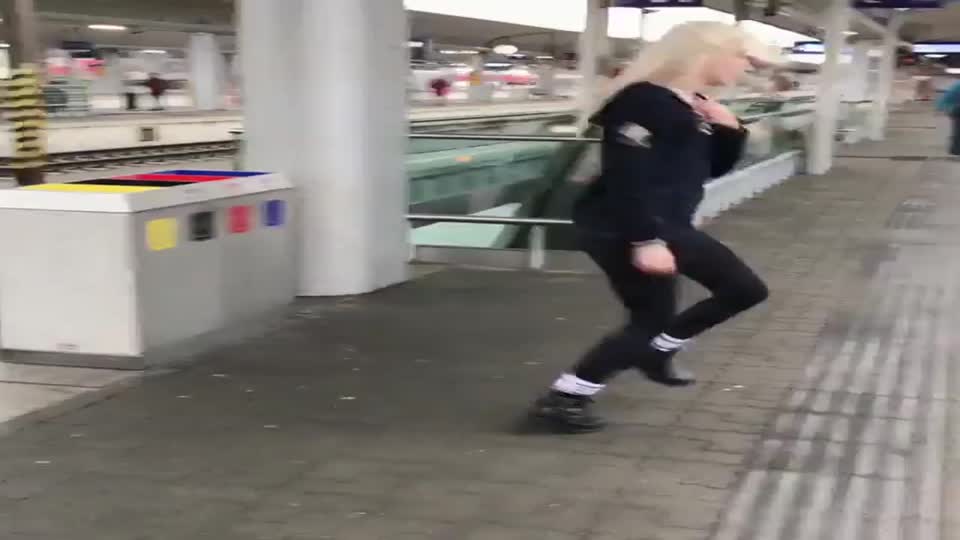 Aleyna Tilki 150 milyon izlenmeyi kutladı