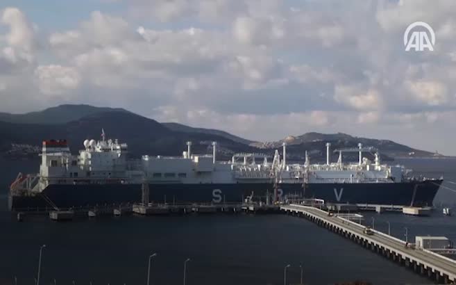 Yüzen tesisle yıllık 5 milyar metreküp doğalgaz